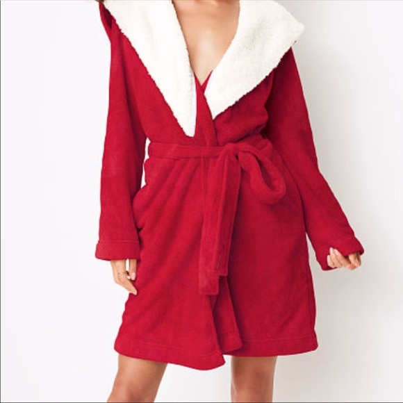 Victoria's Secret The Cozy Hooded Short Robe